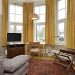 Ambassade Arena Aparthotel